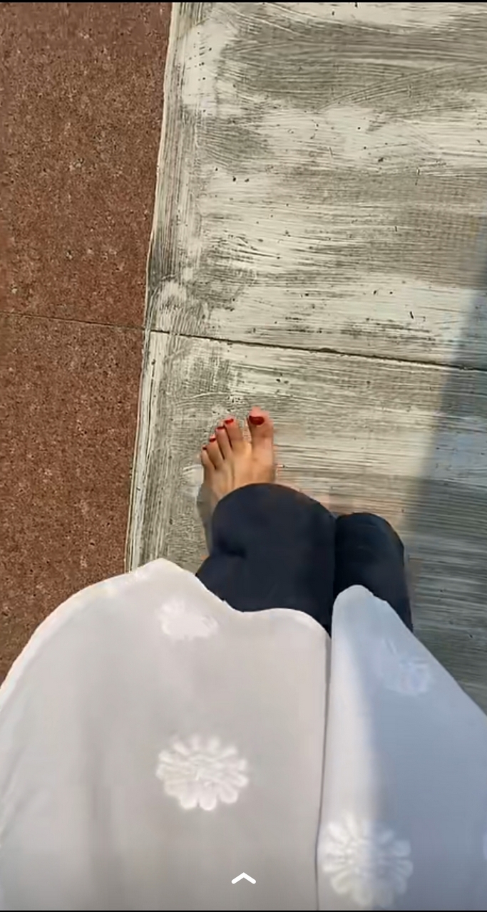 Nikkesha Feet